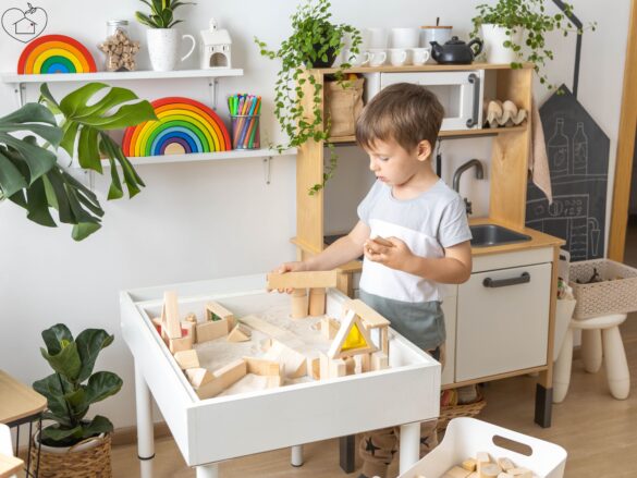 This photo is used to represent montessori toys.